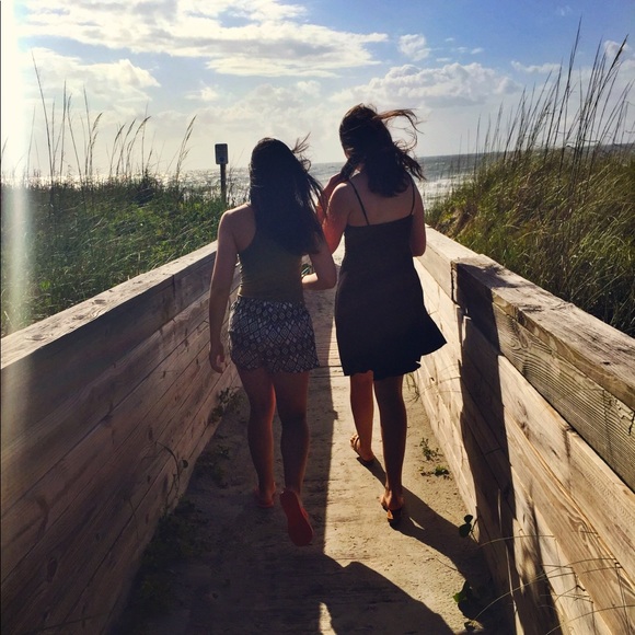 Meet your Posher, Renée - Picture 1 of 1